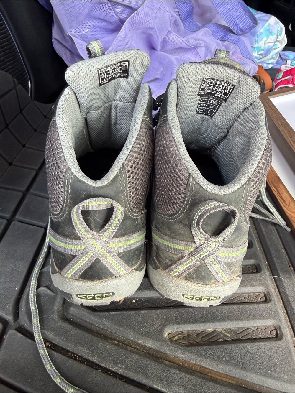 Keen Gray Trail Boots with Lime Accents - Picture 3 of 4